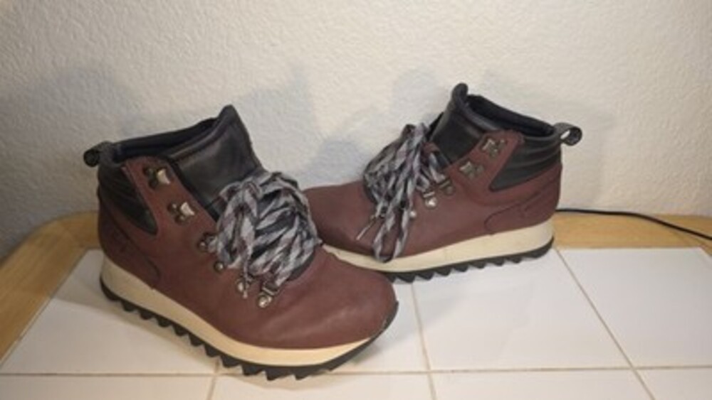 Merrell Women's Alpine Hiker Boots Size 6.5